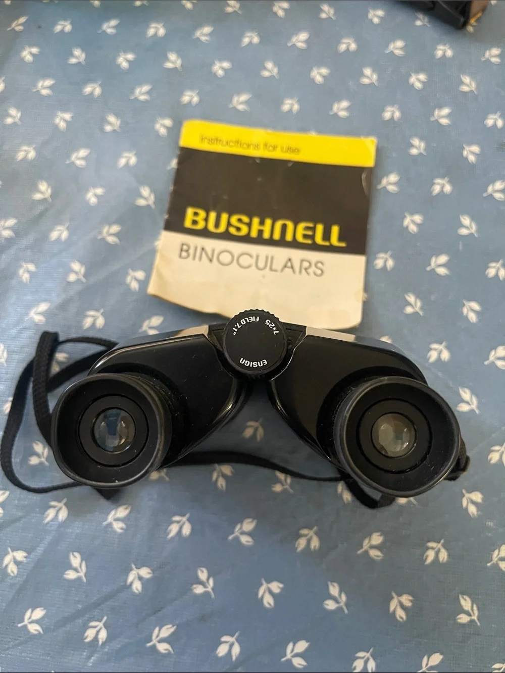 Compact Binoculars in Black